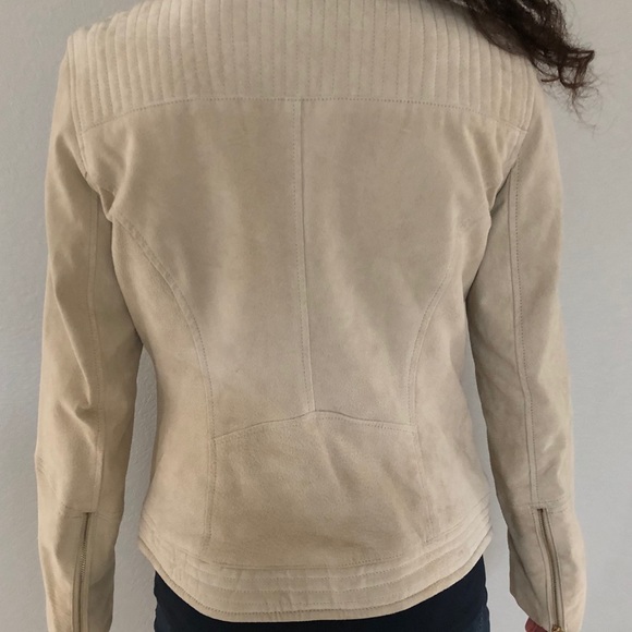 100% Leather Jacket - Picture 2 of 6